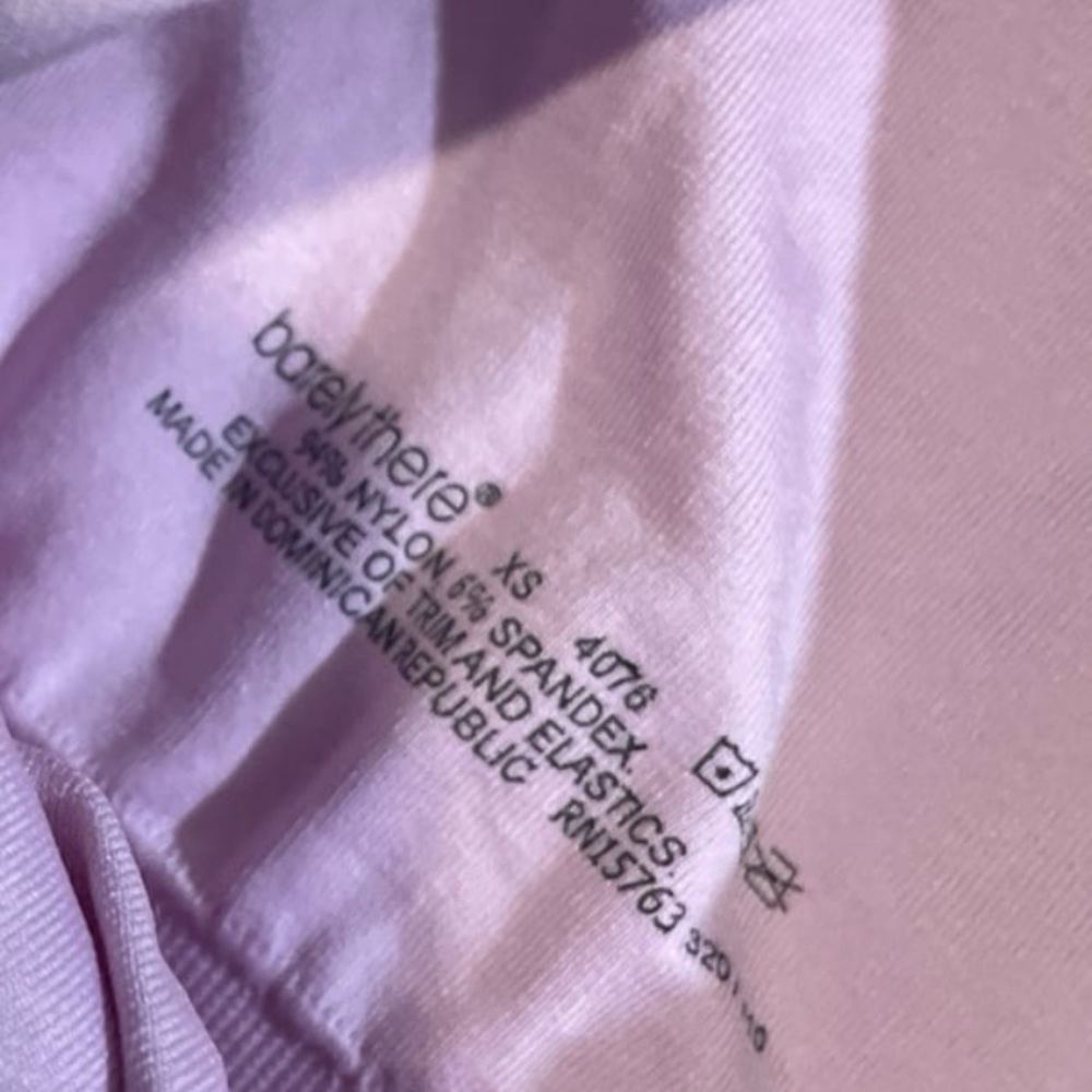 barely there Pink Sports Bra Seamless Racerback - Picture 2 of 2